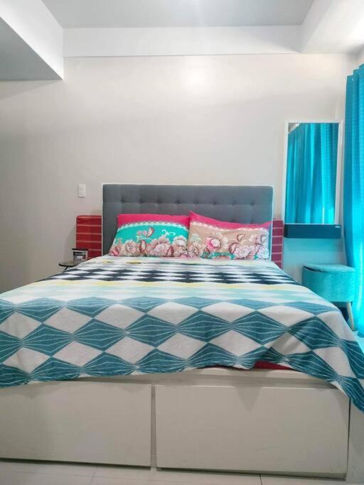 Cubao Manhattanheights U31N Tb, Studio Unit Manila Eksteriør bilde